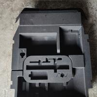 Vano cofano posteriore Alfa Romeo Stelvio