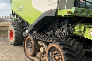 Claas mietitrebbia usata modello LEXION 750TT 4WDI