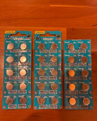 Pile alcaline a bottone LR44 - 30 pezzi