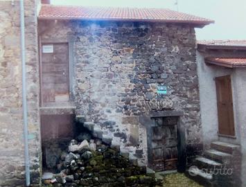 Rustico indip.da ristrutturare,Sassalbo(MS)Parco N