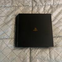 Ps4 pro con 2 controller e 3 giochi