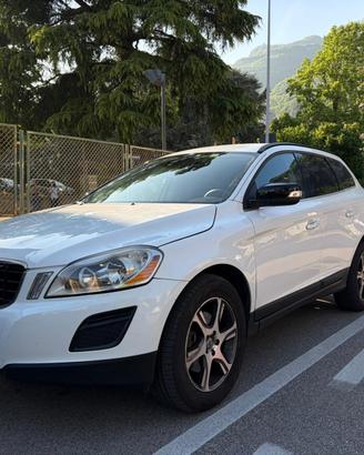🚗 Volvo XC60 Automatico 2011 
