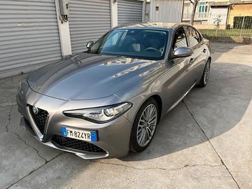 Alfa Romeo Giulia 2.2 Turbodiesel 180 CV AT8 Busin