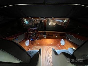 Motoscafo sonny levi vega