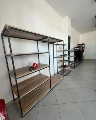 Arredo negozio industrial