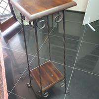 Trespolo in legno e ferro battuto