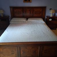 letto matrimoniale in noce  stile maggiolino