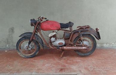 Isomoto 125 GT