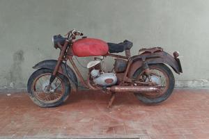 Isomoto 125 GT