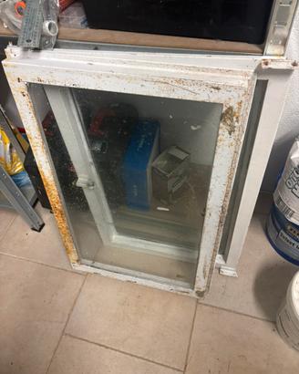 Infissi vecchi alluminio ferro