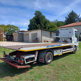 Carroattrezzi Eurocargo iveco 90 E 17
