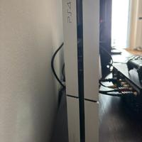 PlayStation 4 bianca. Ps4
