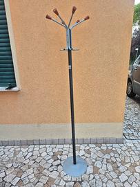 Appendiabiti a piantana