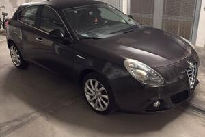 Alfa Romeo Giulietta 1.6 JTDm-2 Distinctive