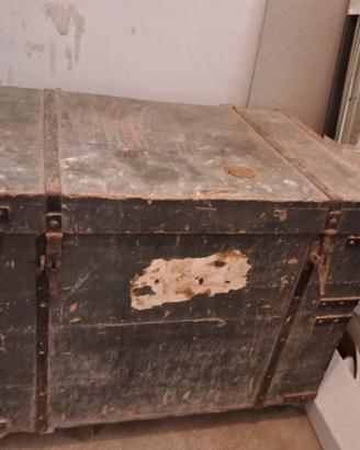 Baule vintage in legno