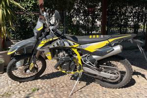 Swm rs 125 r 2020