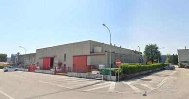 Immobile in asta di 1092 m² a Monticello Conte Ott