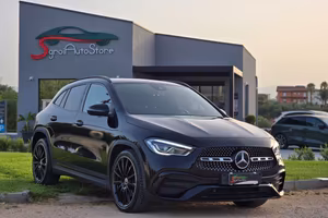 MERCEDES-BENZ GLA 200 d Automatic 4Matic Premium