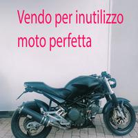 Ducati Monster Dark 750 -