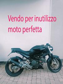 Ducati Monster Dark 750 -