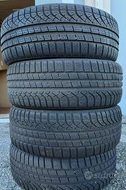 Gomme Pirelli Sottozero 3 Winter 215/60 R18