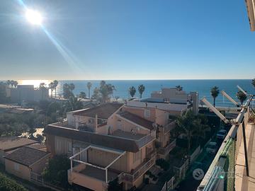 Terracina VistaMare SoloAgosto a 50mt dal mare