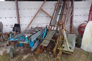 Attrezzi agricoli vari