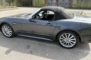 Fiat 124 spider
