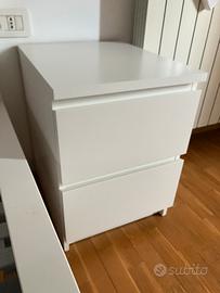 Camera da letto con completi d’arredo