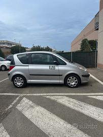 Peugeot 1007