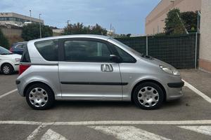 Peugeot 1007