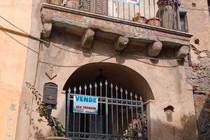 Palazzo chiavi in mano al centro di forza d'agro'