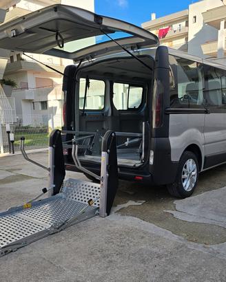 Nissan Primastar C29 - CON PEDANA PER CARROZZINA