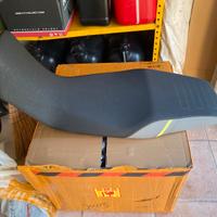 Sella originale cfmoto mt450