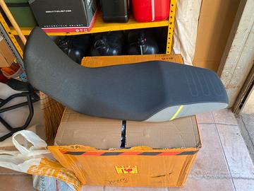 Sella originale cfmoto mt450
