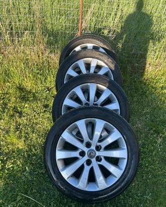CERCHIONI+GOMME Opel Astra