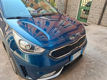 AUTO KIA NIRO