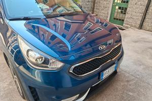 AUTO KIA NIRO