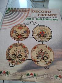 Porta piatti decorativi da muro.