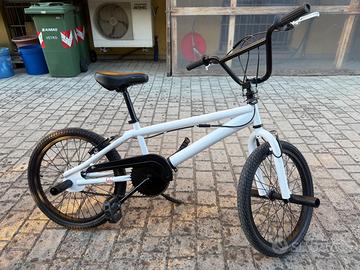 Bici BMX Raleigh bianca