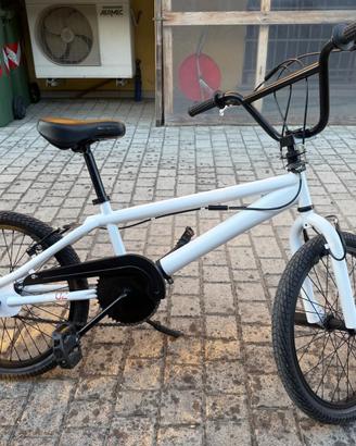 Bici BMX Raleigh bianca