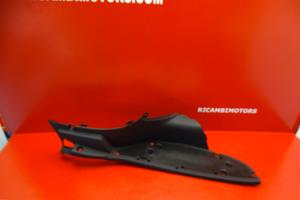 PIANALE POGGIAPIEDI APRILIA SCARABEO 125