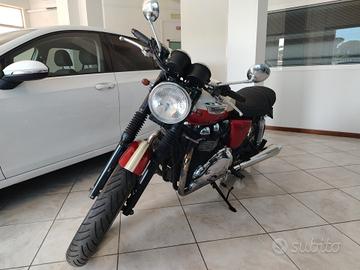 Triumph Bonneville T100