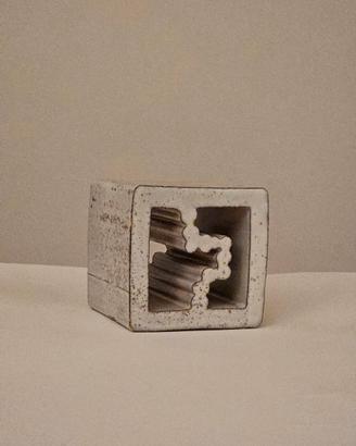 Alessio Tasca – Cubo Scultura in Ceramica Estrusa