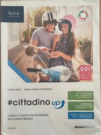 Testo di diritto 'cittadino up'
