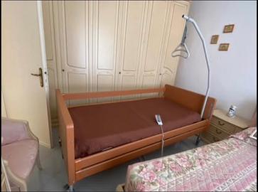 Letto da degenza +rete elettrica +materasso