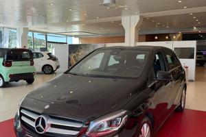 MERCEDES-BENZ B 180 d Executive
