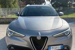 Alfa Romeo Stelvio Stelvio 2017 2.2 t Executive Q4