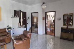 Appartamento di 100 m² con 4 locali e box auto a C