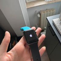 Apple Watch 3ª generazione con cinturini